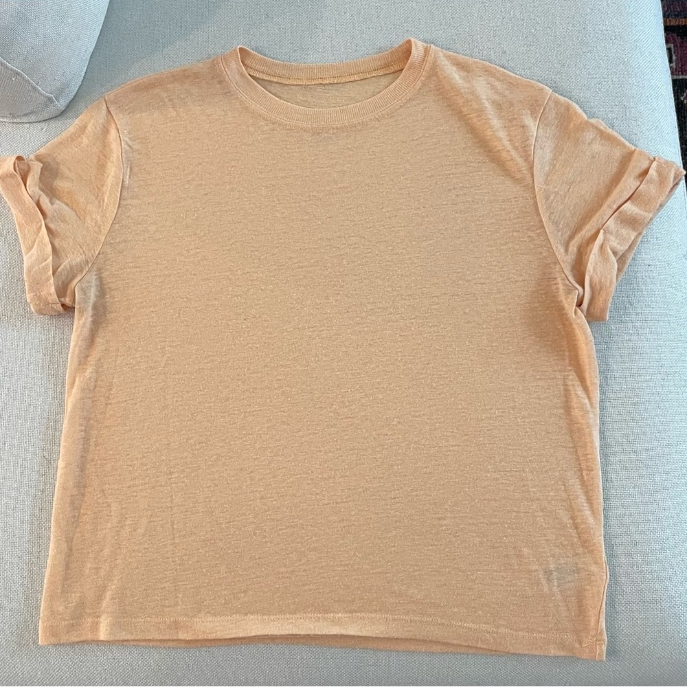 Cuffed Sleeve Tshirt, Peach color, medium, paper thin